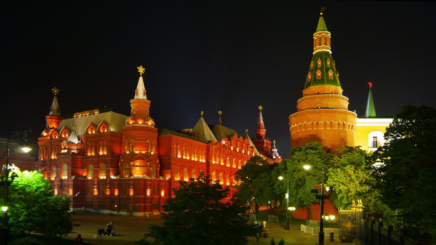 Moskow Larang Parade Selama 100 Tahun